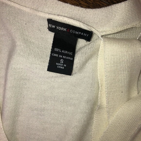 White New York and Company Cardigan - Picture 4 of 8